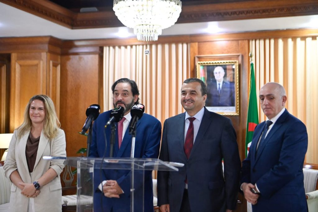 التوقيع على ورقة طريق للتعاون بين الجزائر ومنظمة OLACDE