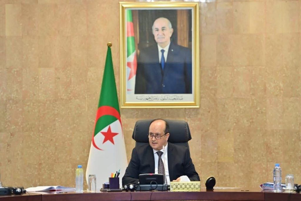 ملف تشغيل اليد العاملة الأجنبية بالجزائر تحت مجهر الحكومة