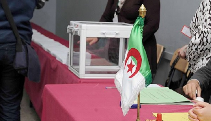 انتخابات 2 جويلية.. سحب أكثر من 1200 ملف ترشح عبر 69 ولاية في الجزائر