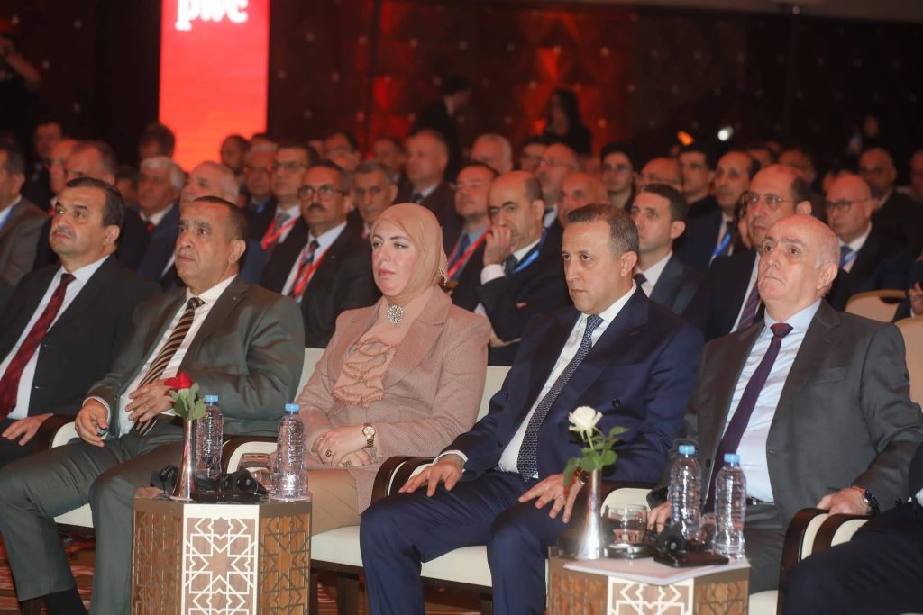 الجزائر تعتزم التحول إلى قطب طاقوي إقليمي في 2030