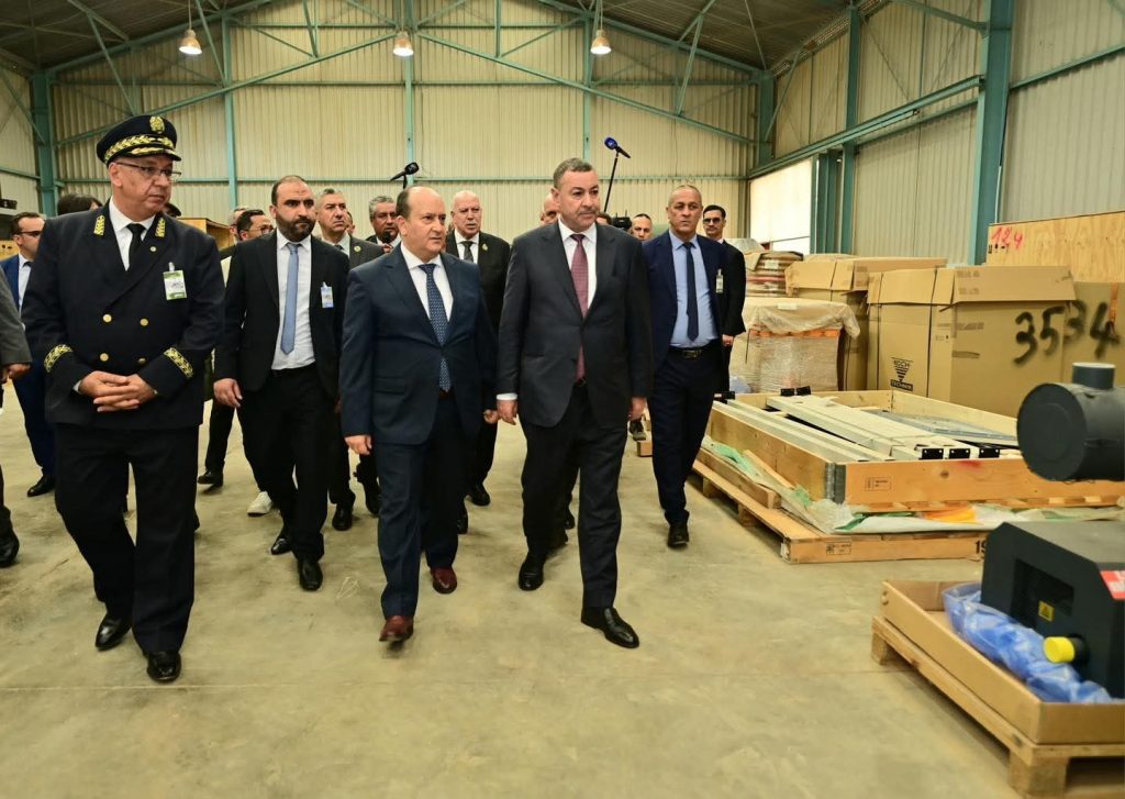 le Premier Ministre donne le coup d’envoi d’un projet industriel automobile à Tissemsilt