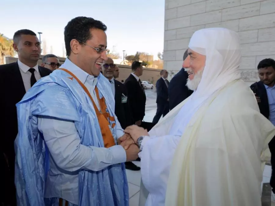 Mauritanian Prime Minister Visits Djamaa El-Djazair in Algiers