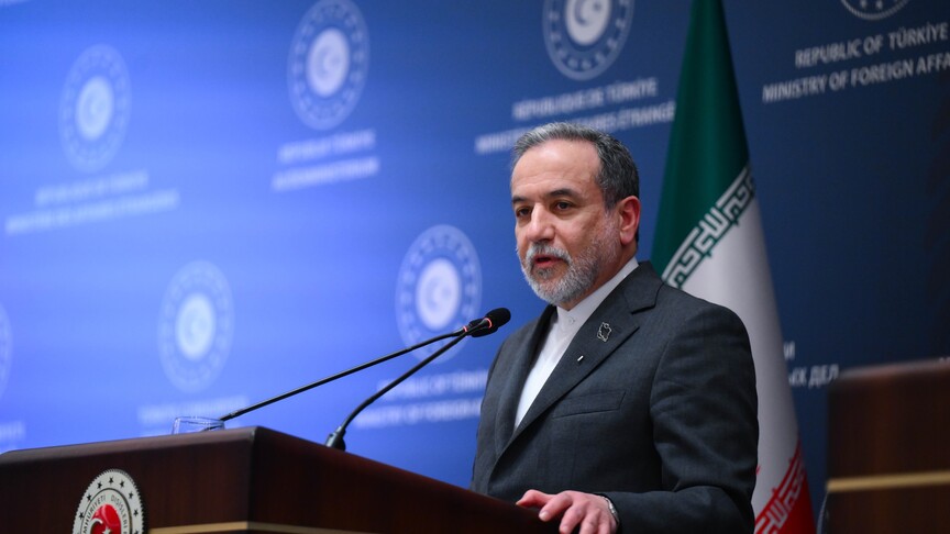 Araghchi : Un cessez-le-feu régional pourrait accélérer l&rsquo;incarcération de Netanyahu
