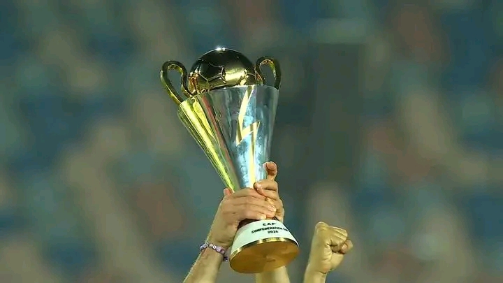 USM ALGER crowned champions of the Confederation cup winners!
