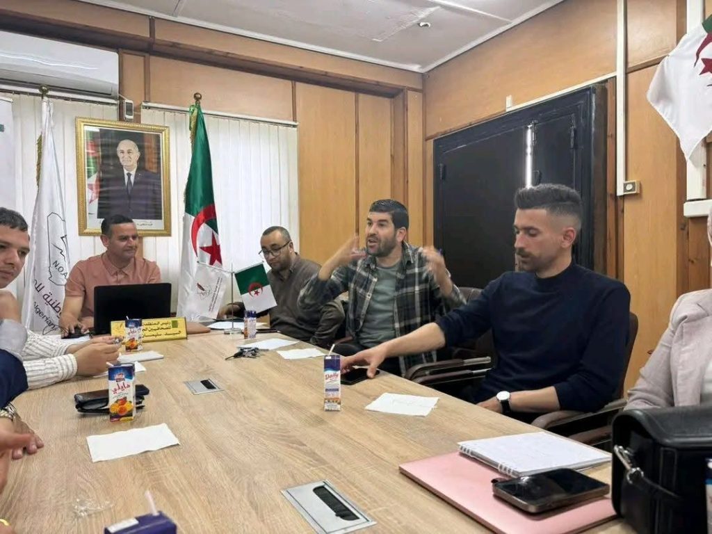 منظمة الصحافيين الجزائريين تدعو إلى مجابهة الأخبار الزائفة وفضح الأجندات التي تستهدف الجزائر!