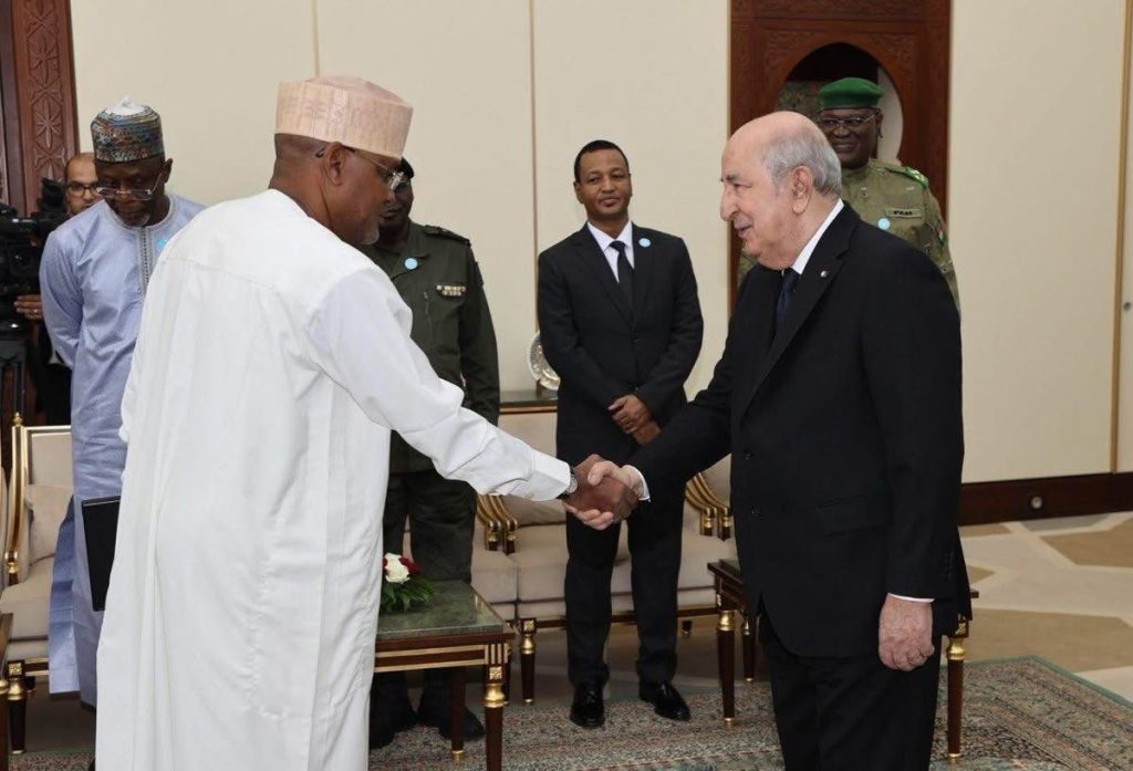 Le ministre de l’Intérieur du Niger a été reçu officiellement par le président Tebboune