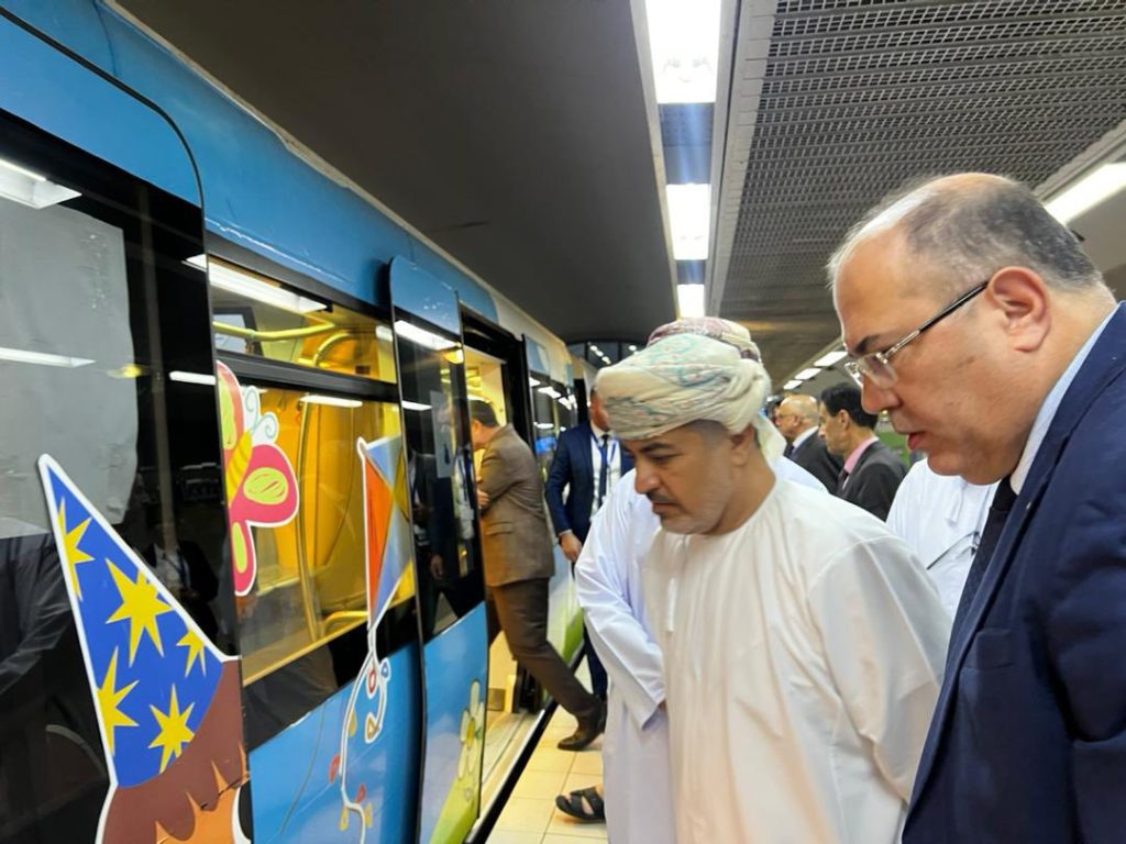 Oman’s Transport Minister Visits Algiers Metro to Explore Urban Transport Cooperation