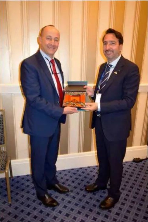 Exploring Ways to Develop Joint Algerian and American Projects