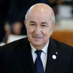 الرئيس تبون يهنئ أفراد الجيش والأسلاك النظامية وعمال الصحة بعيد الأضحى