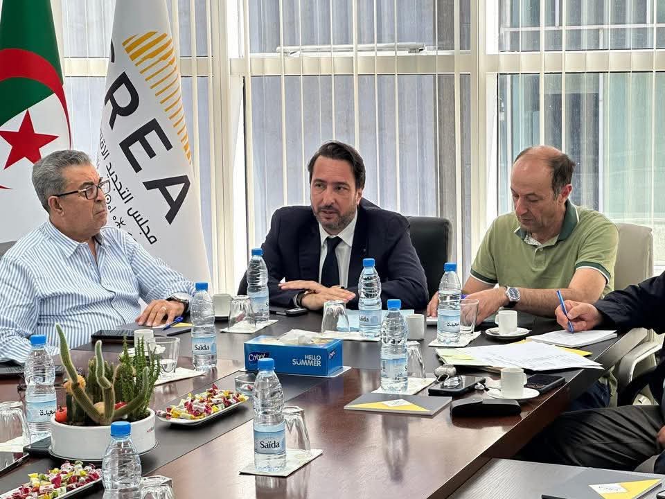 مجلس التجديد الاقتصادي يبحث سبل تحسين آداء الصادرات الجزائرية