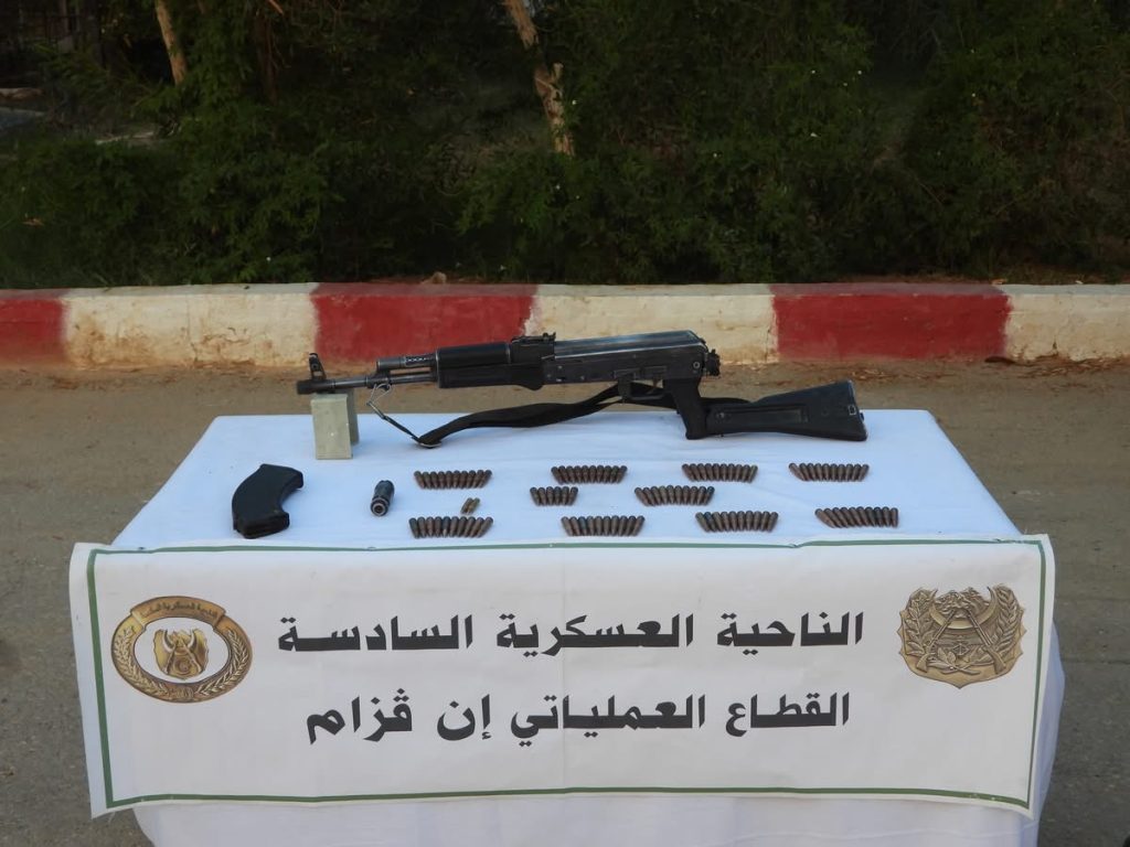 الجيش الجزائري يوقف 84 بارون مخدرات ويحجز 9 قناطير كيف مغربي