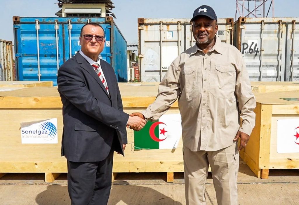 Un avion Cargo algérien débarque au Tchad avec tout l’équipement d’une centrale électrique financée par l’Algérie !