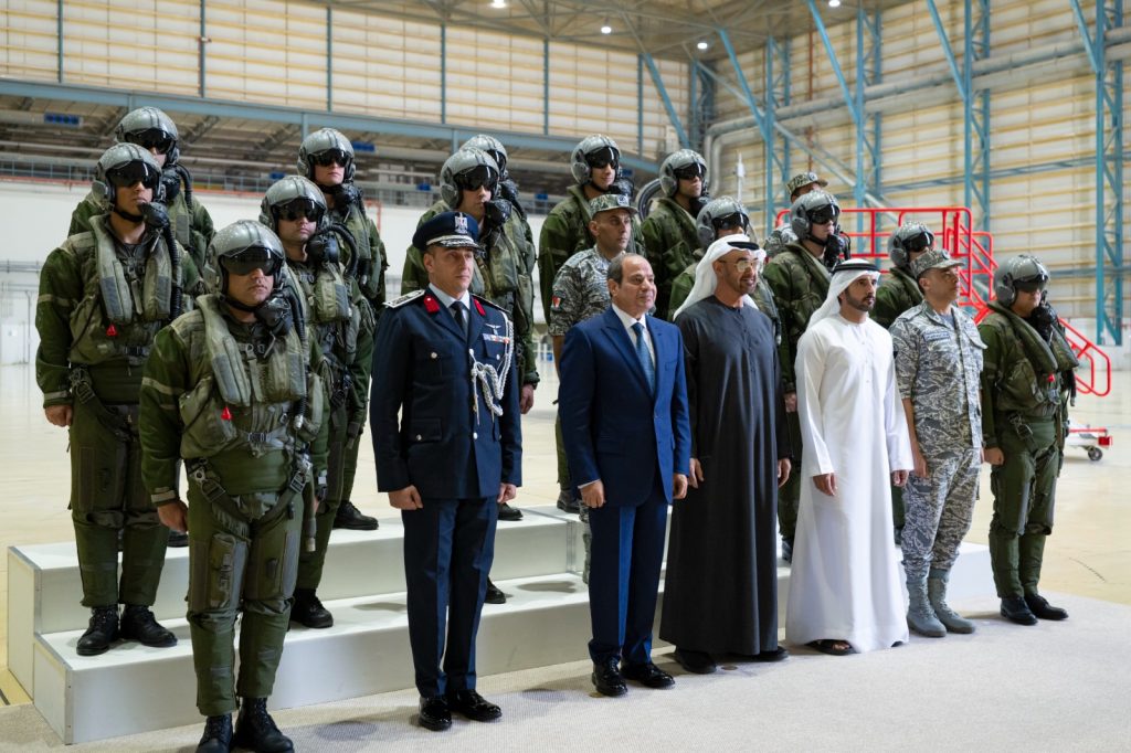 مصر ترسل قوات جوية إلى الإمارات وسط توتر إقليمي
