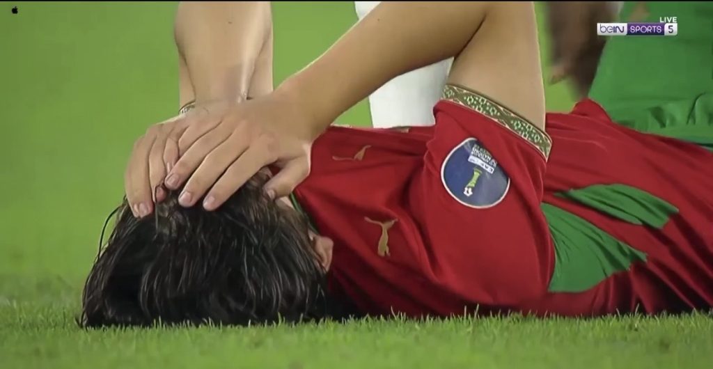 الملاعب المغربية.. ساحة للانتكاسات والأحلام المتبخرة!