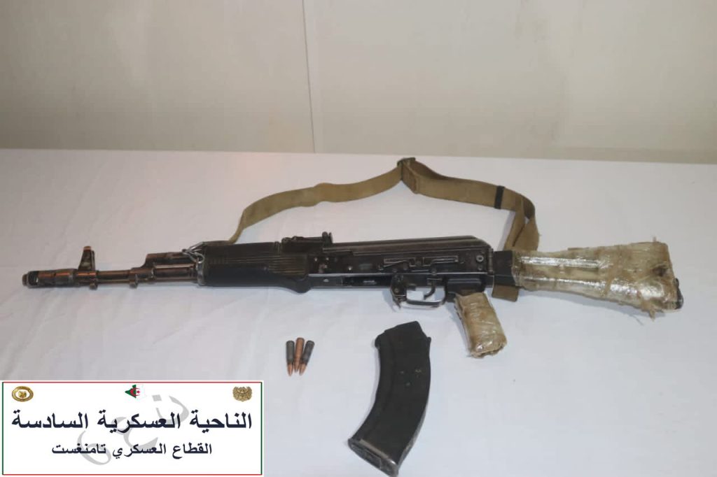 الجيش الجزائري يحبط محاولة إغراق البلاد بـ 5 قناطير كيف قادم من المغرب