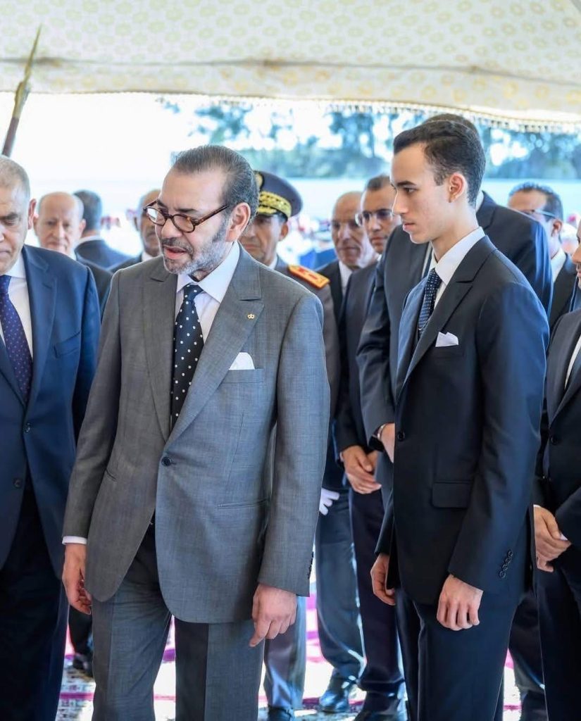 هندسة الإفلات .. مسطرة تكميم الأفواه كدرع ملكي لحماية بنية النهب الوظيفي !