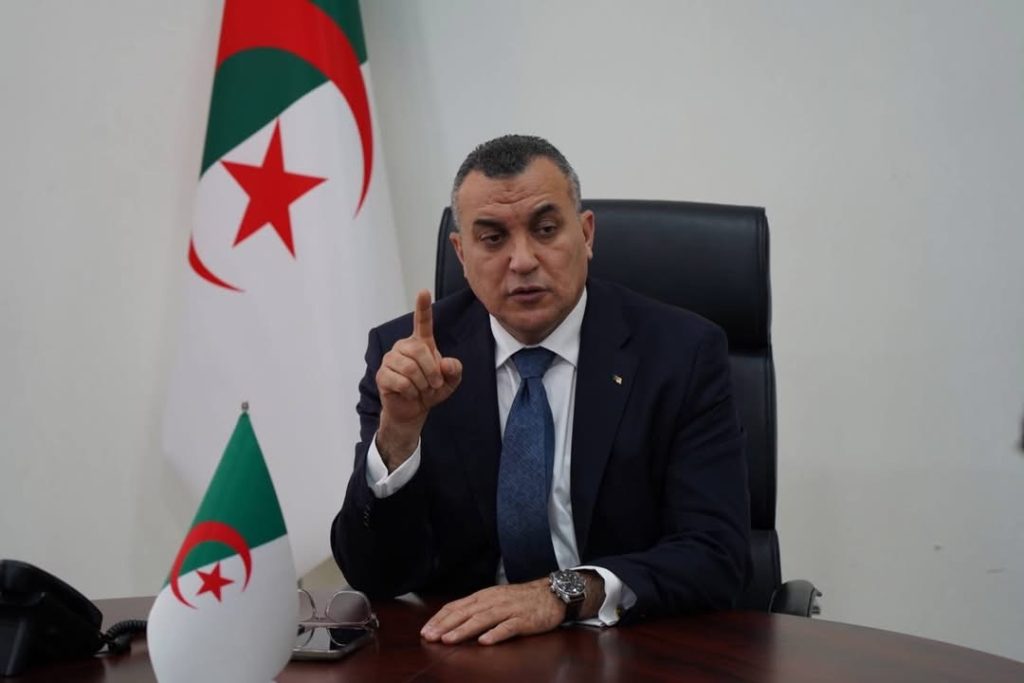 الجزائر تطلق مشروع 5G LTE .. تغطية شاملة بالألياف البصرية في عام 2027