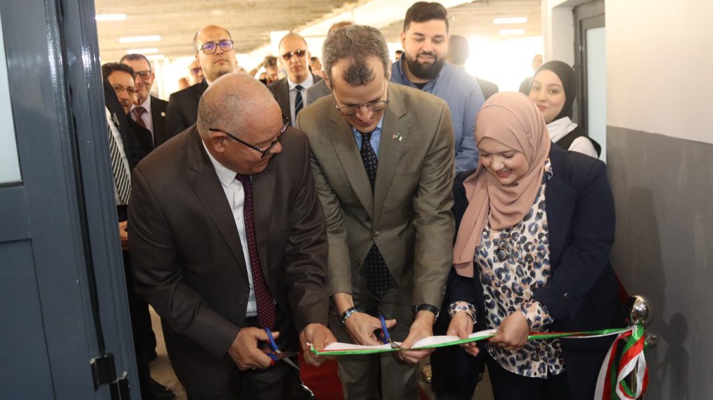 تدشين أكبر ركن ثقافي أمريكي في الجزائر