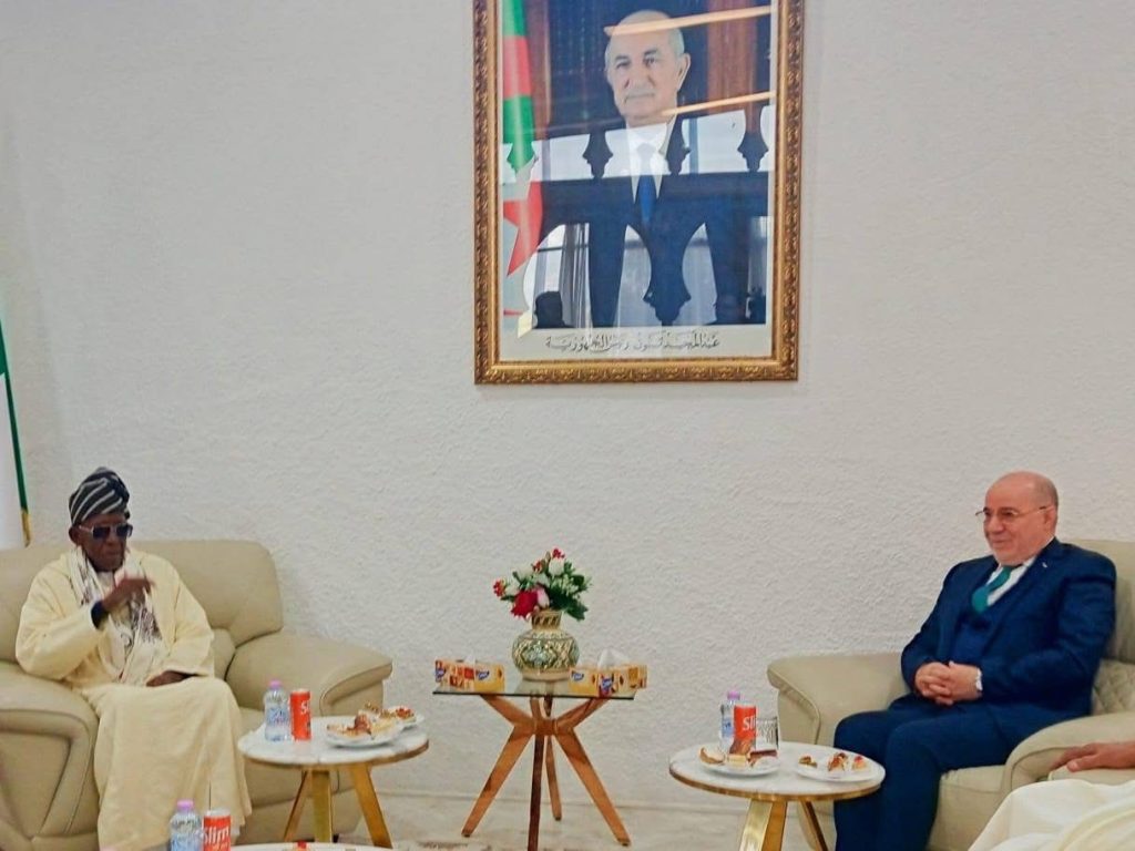تصريح تاريخي من الخليفة العام للفيضة التيجانية بالسنغال.. ماذا قال عن الجزائر؟