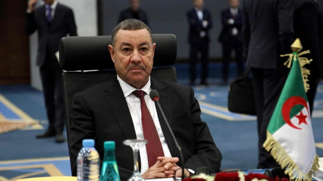 وزير الداخلية الجزائري في زيارة مرتقبة إلى فرنسا وملفات كبرى على الطاولة