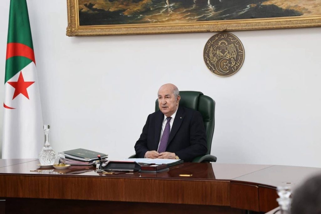 الرئيس تبون يأمر بتجسيد المشاريع الاستراتيجية التي ستنقل الجزائر إلى بلد ناشئ في آجالها المحددة