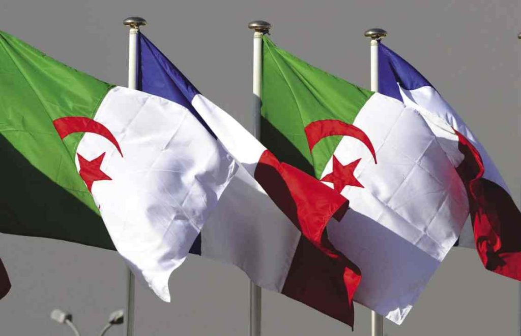 باريس تعيد فتح “أرشيف الذاكرة” مع الجزائر لتواجه تاريخها المأساوي