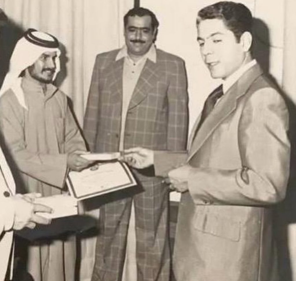 ماذا تعرف عن الجزائري الذي صنع نهضة الإمارات..!