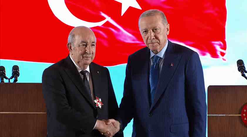 أردوغان يوشح الرئيس الجزائري تبون بأعلى وسام  مدني في تركيا
