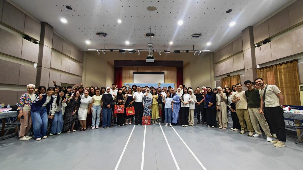الجزائر تحتضن الدورة الثانية للقاء الصداقة بين الشباب الصينيين والجزائريين