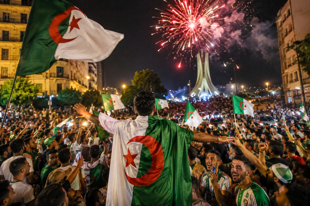 Une joie immense en Algérie et à travers le monde après la qualification des Verts