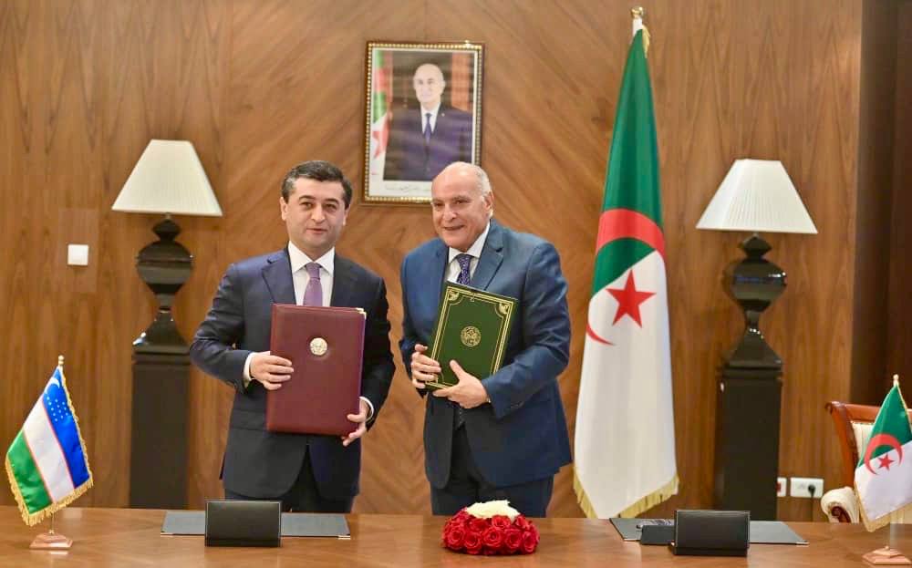 وزير الخارجية الجزائري أحمد عطاف يستقبل نظيره الأوزباكستاني سعيدوف بختيار