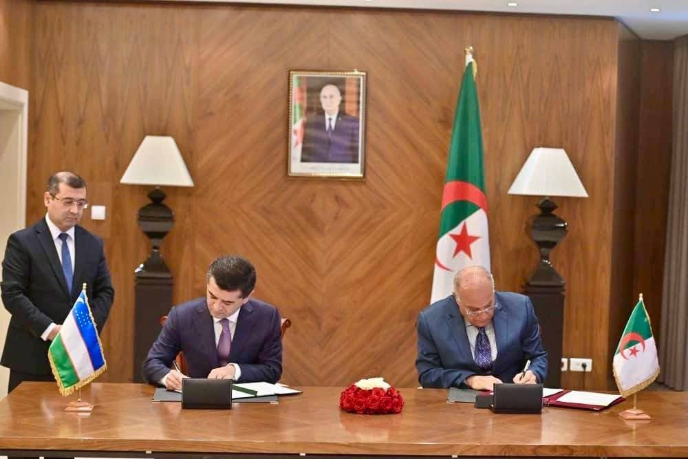 وزير الخارجية الجزائري أحمد عطاف يستقبل نظيره الأوزباكستاني سعيدوف بختيار