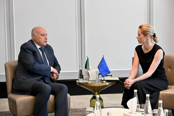 أحمد عطاف و كايا كالاس يؤكدان من عمان ضرورة تفعيل آليات التعاون الثنائي بين الجزائر والإتحاد الأوروبي