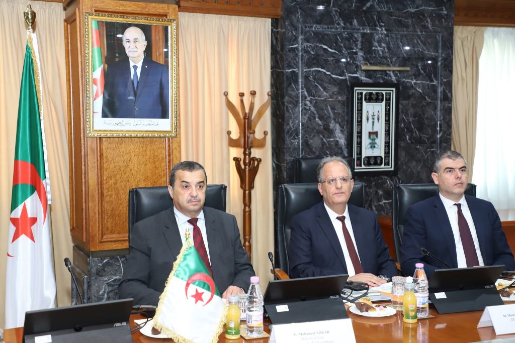 عرقاب يشارك في الاجتماع الوزاري الاستثنائي الـ49 لمجلس وزراء المنظمة الإفريقية للدول المنتجة للنفط