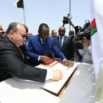 سيفي غريب يضع حجر أساس المحطة الكهربائية للتضامن الجزائري–التشادي بنجامينا