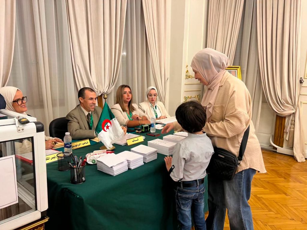 إنطلاق عملية تصويت الجالية الوطنية بمصر