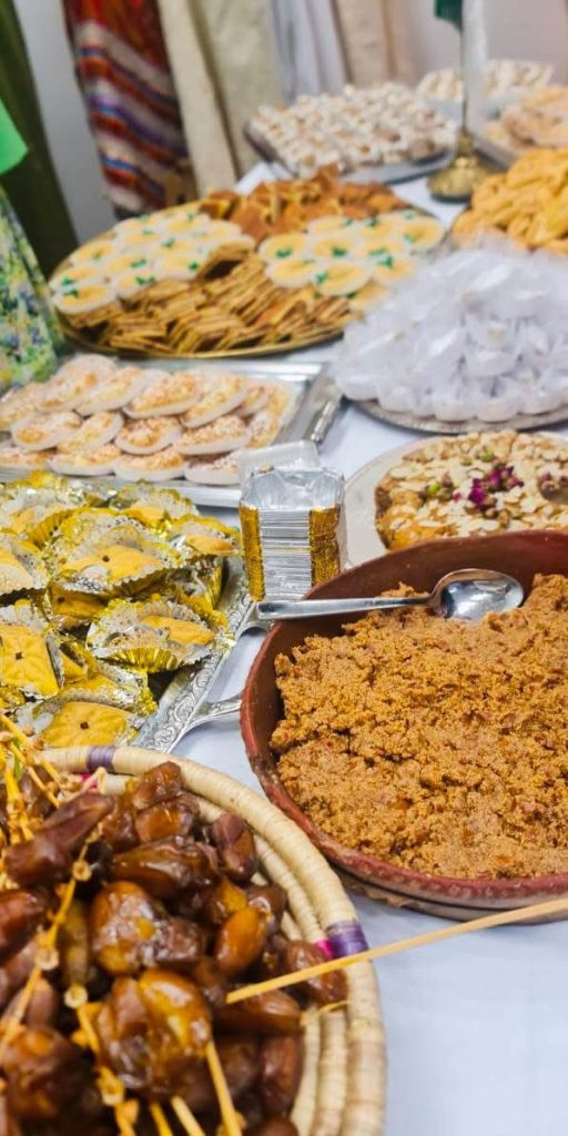 الموروثات الثقافية الجزائرية تخطف الأنظار في احتفالات “اليوم الإفريقي”  ببولندا