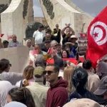 العاصمة التونسية تشهد مسيرة “للمطالبة بالسيادة” ضد المهاجرين من جنوب الصحراء الكبرى