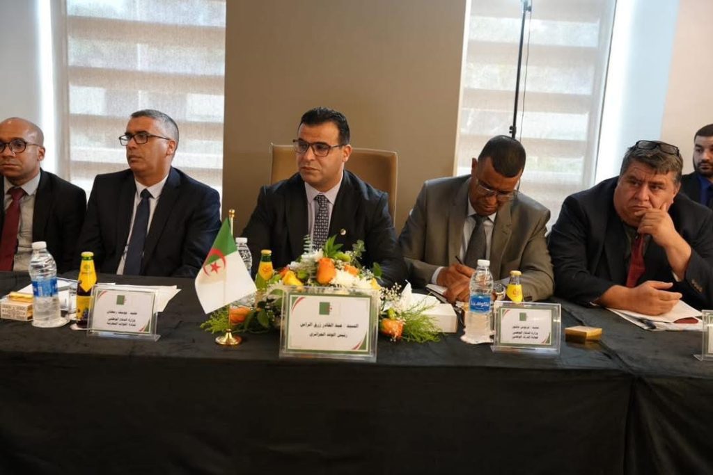 الجزائر وتونس وليبيا توحد الجهود لتأمين المناطق الحدودية