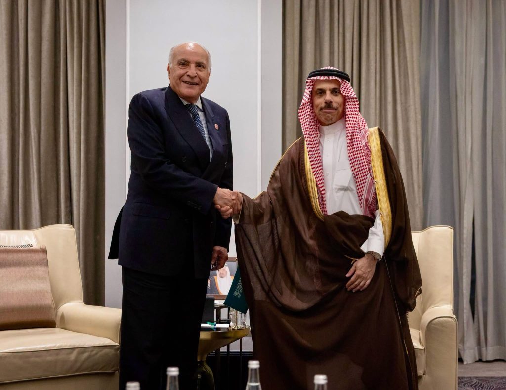 الجزائر تجدد تضامنها الكامل مع السعودية