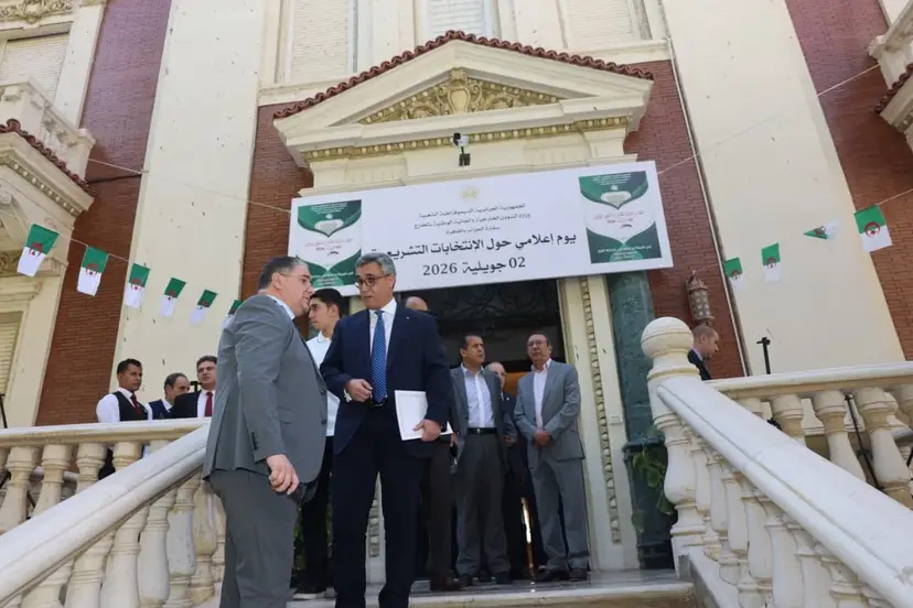 تسخير كافة الإمكانيات لتسهيل عملية الاقتراع للجالية الوطنية بمصر