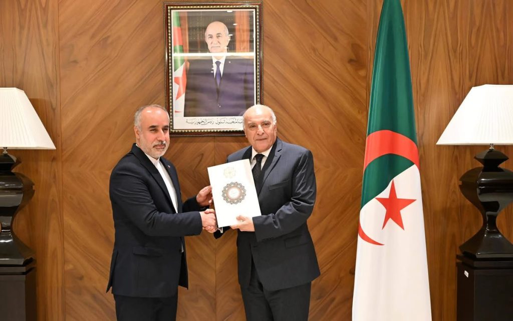هؤلاء هم سفراء دول سويسرا إيران والكويت الجدد بالجزائر!
