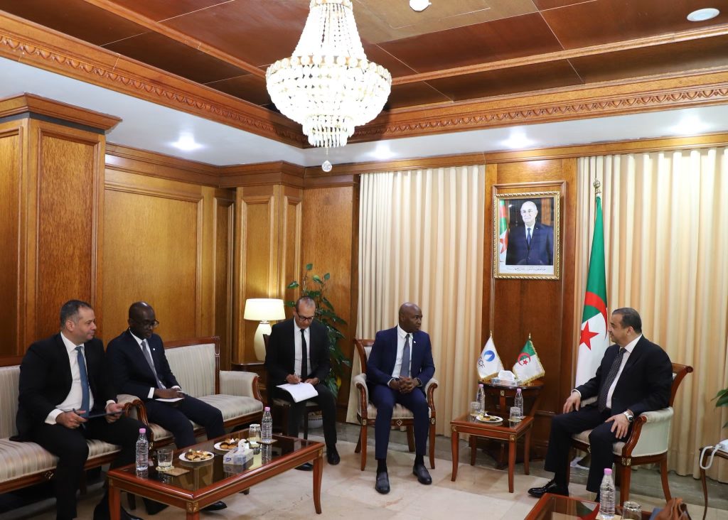 منتدى الدول المصدرة للغاز يشيد بمشروع أنبوب الغاز العابر للصحراء الاستراتيجي