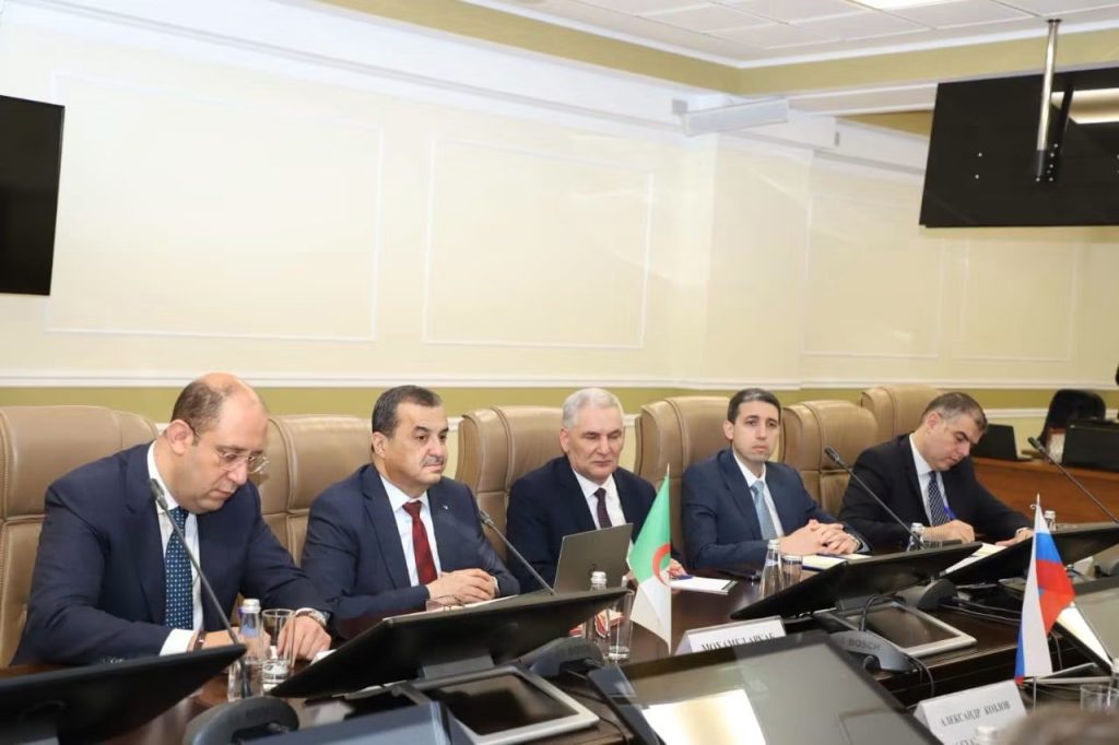روسيا والجزائر تعززان شراكتهما الاستراتيجية في قطاع المناجم