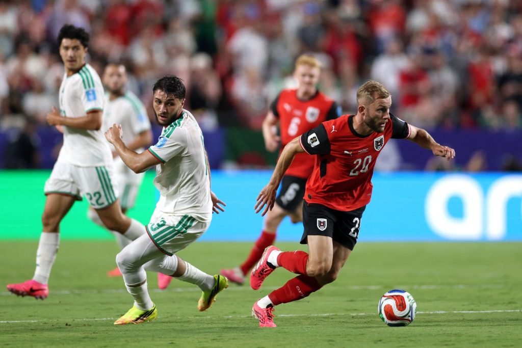 المنتخب الجزائري يحطم الرقم القياسي في عدد  التمريرات الحاسمة بمونديال 2026