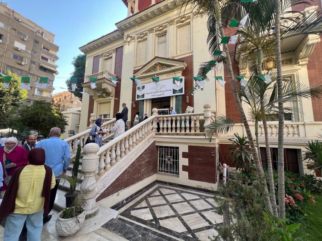الجالية الجزائرية بمصر تثمن قرارات الرئيس تبون لتعزيز تمثيل الجزائريين بالخارج