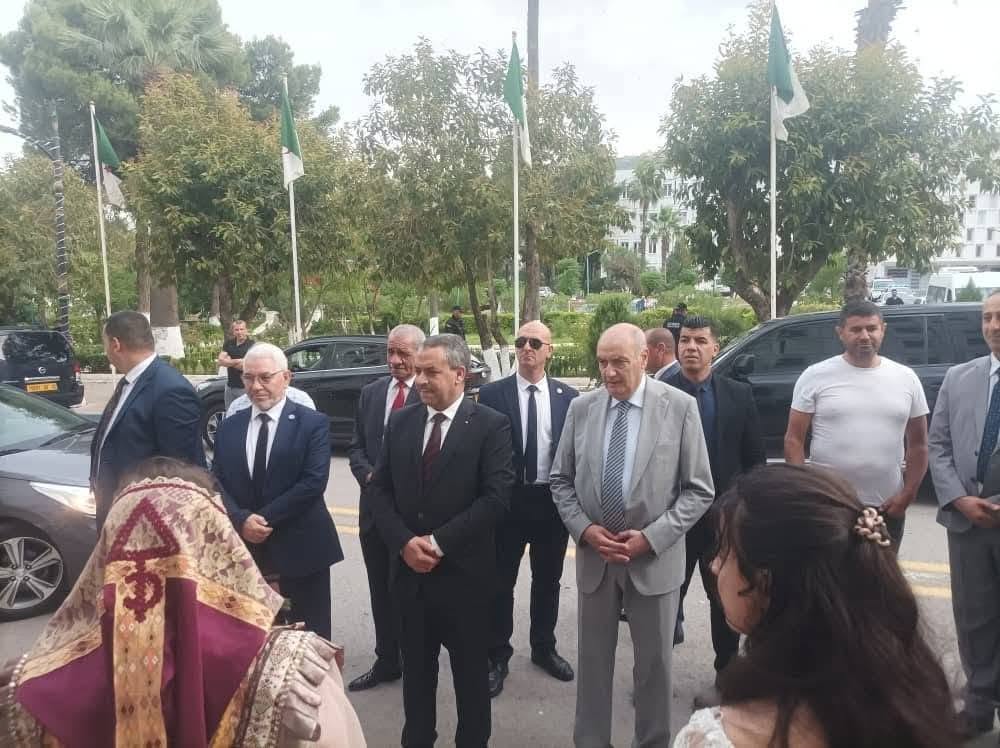وزير التربية الجزائري : لا قطع للأنترنت إلا في محيط مراكز البكالوريا