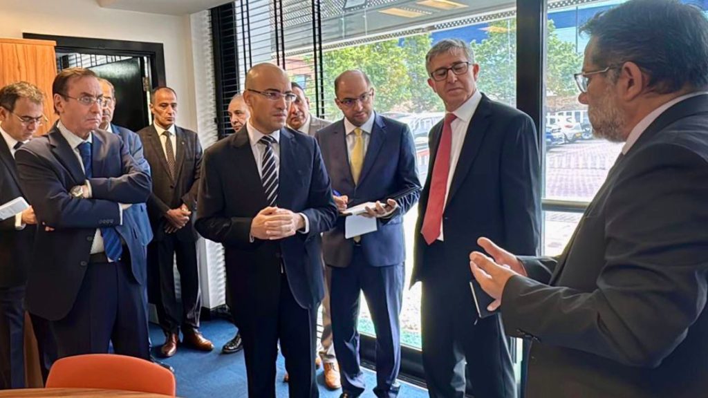 إفتتاح فضاء ثقافي وتعليمي جزائري بلندن لفائدة الجالية الجزائرية المقيمة في بريطانيا