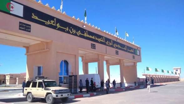 الوزير الأول سيفي غريب يشرف على وضع النظام الوطني المدمج لمراقبة البضائع على الحدود.