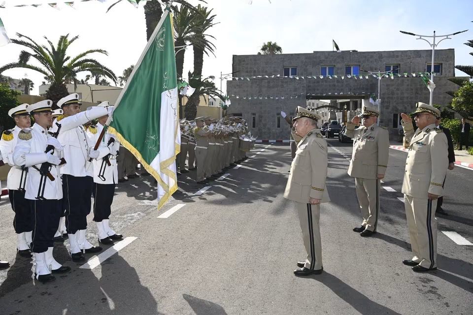 شنقريحة : عازمون على رفع قدرات الجيش الجزائري وجاهزيته العملياتية
